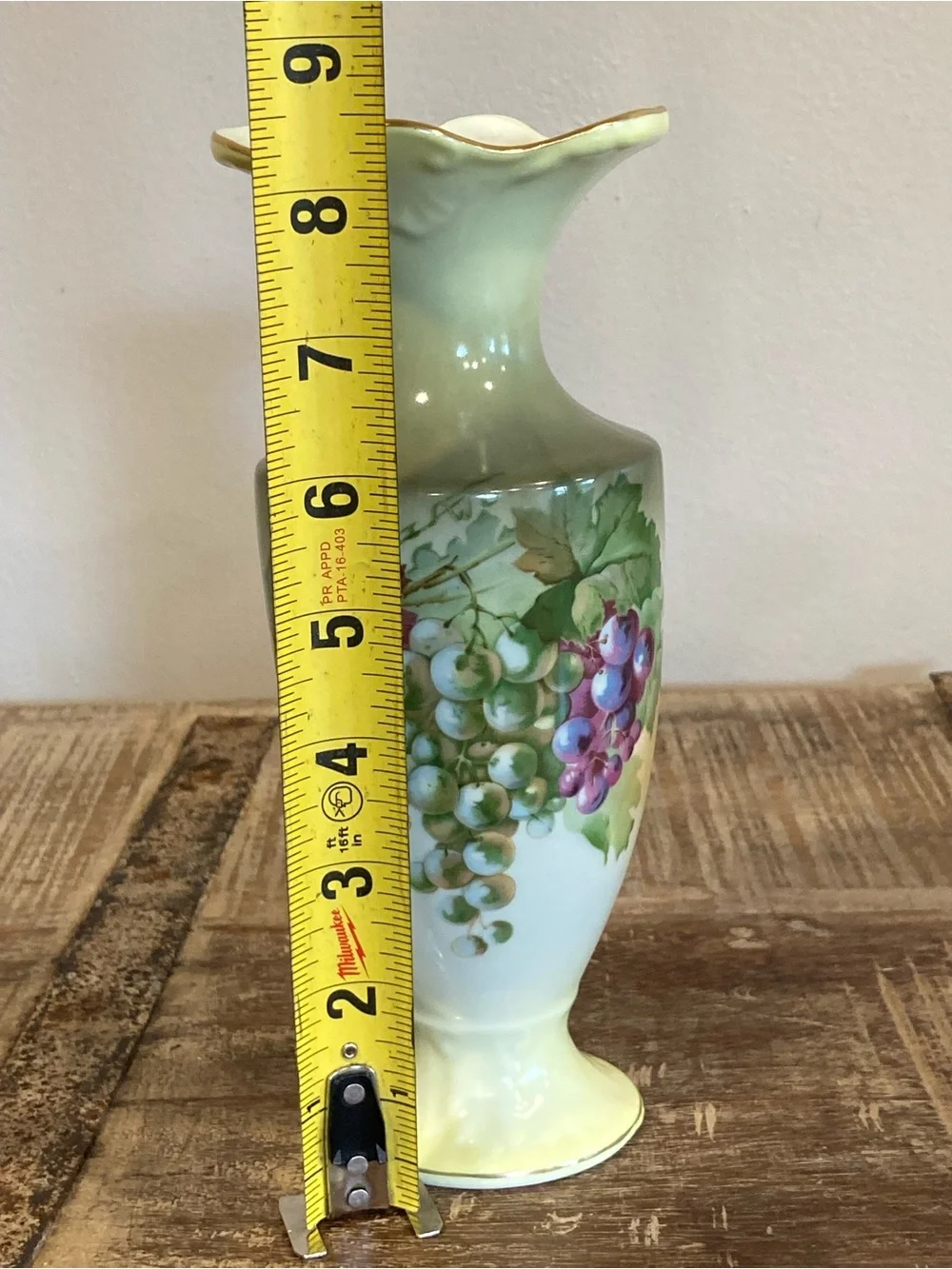 Bavaria A.C. Grape Motif Vase 8.5” Tall A Koch Signed - Picture 14 of 14